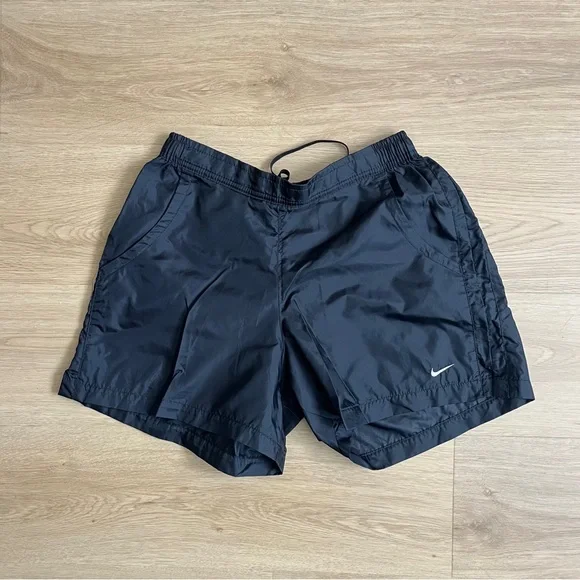 Black Nike Shorts - Picture 1 of 2
